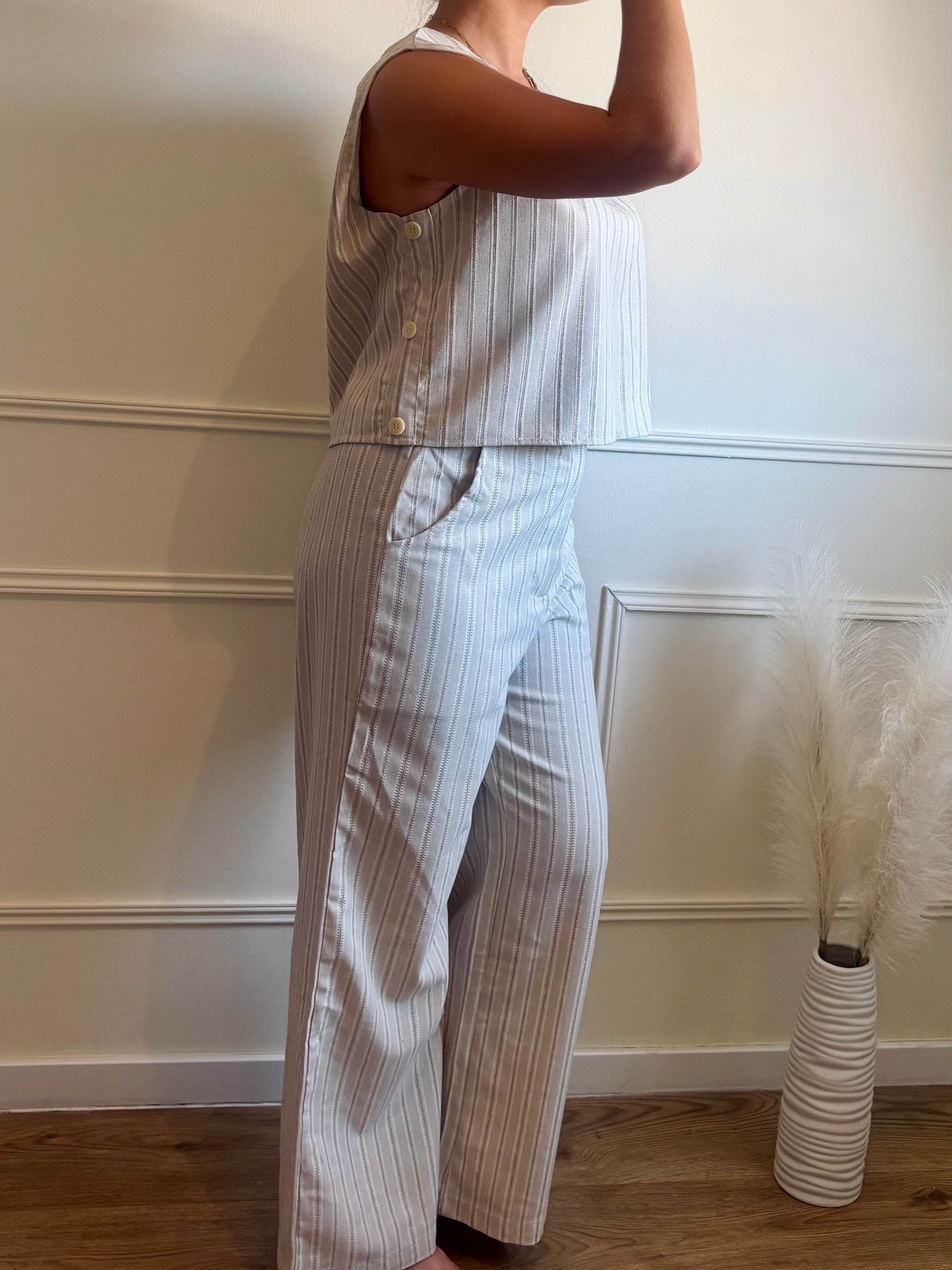 Ensemble fluide top sans manches et pantalon large