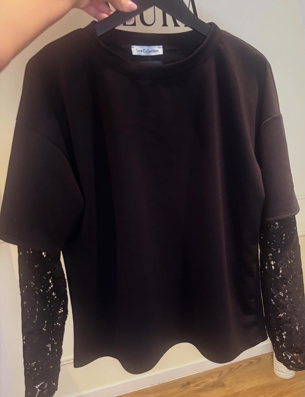 Pull manches dentelle avec patch