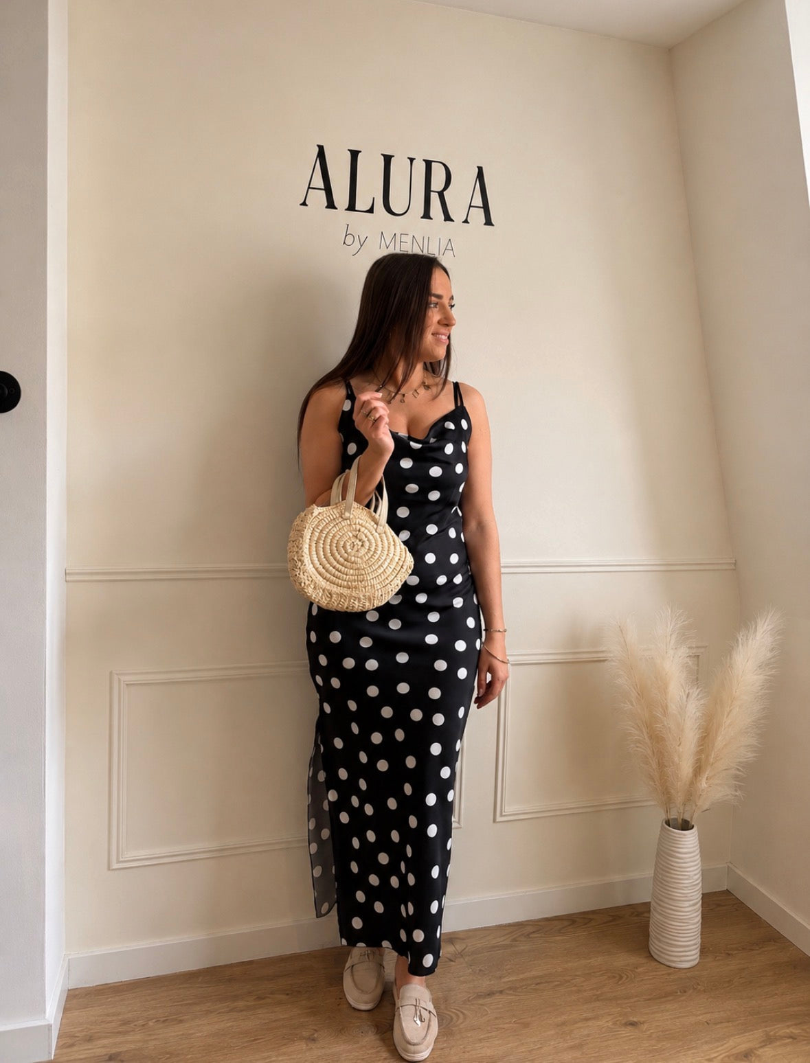 Robe Satinée Imprimé Pois Avec Fente